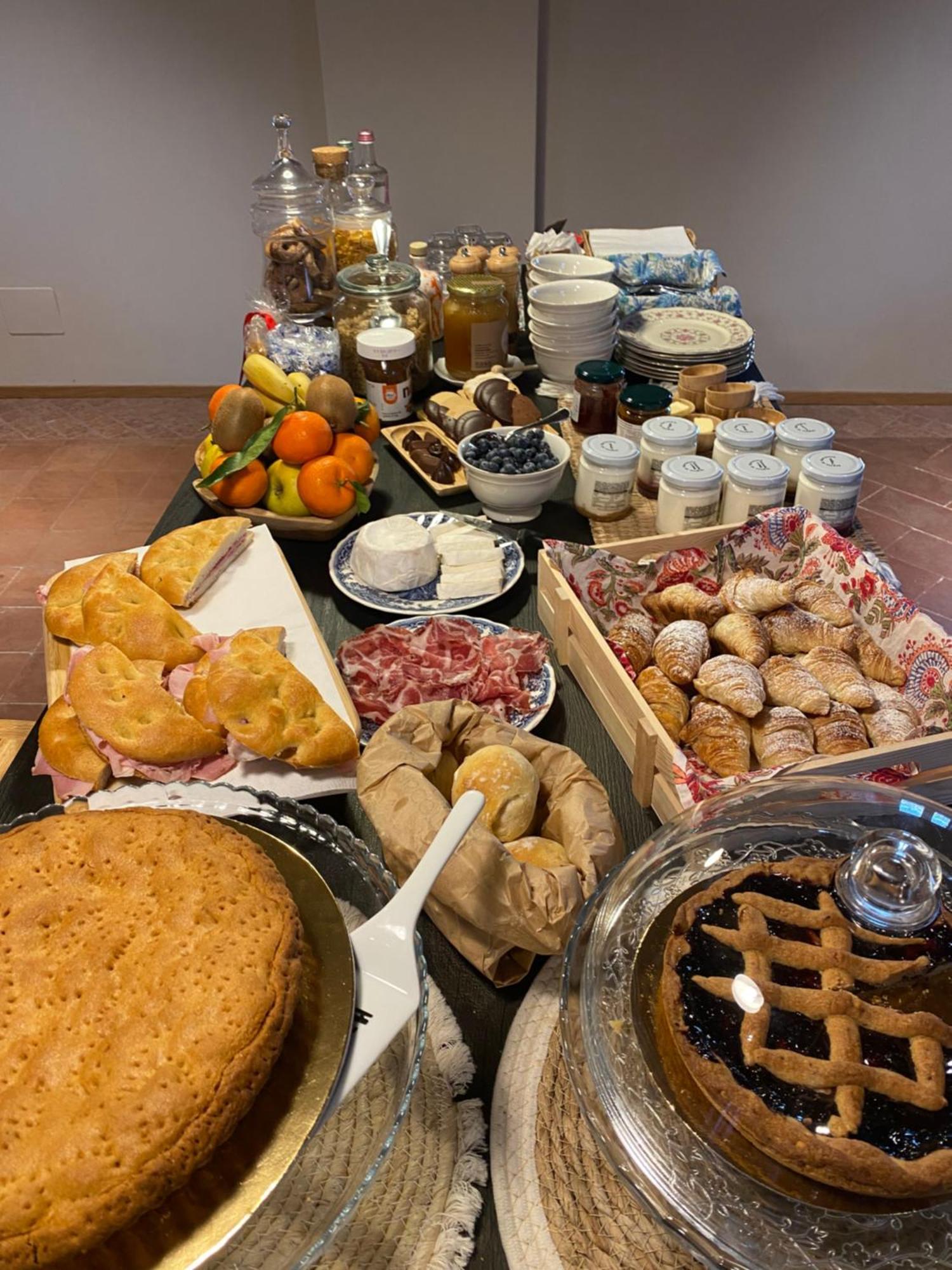 Tenuta Pizzone Wine Resort Rivanazzano Terme Bagian luar foto
